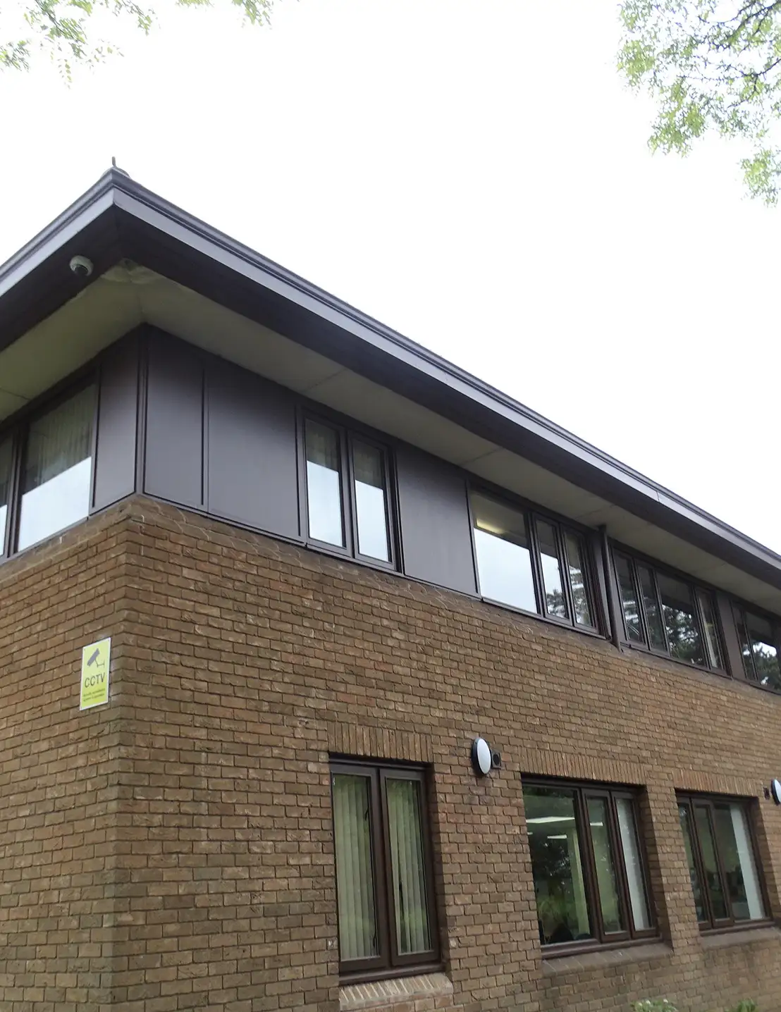 commercial-gutter-cleaning-and-unblocking
