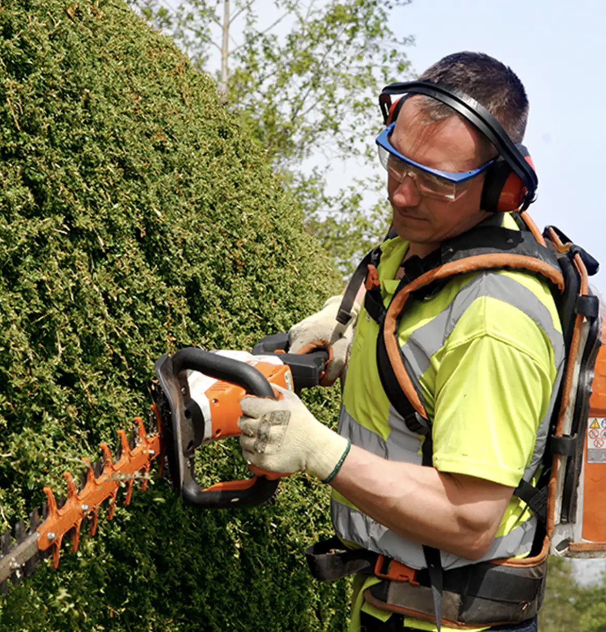 grounds-maintenance-12