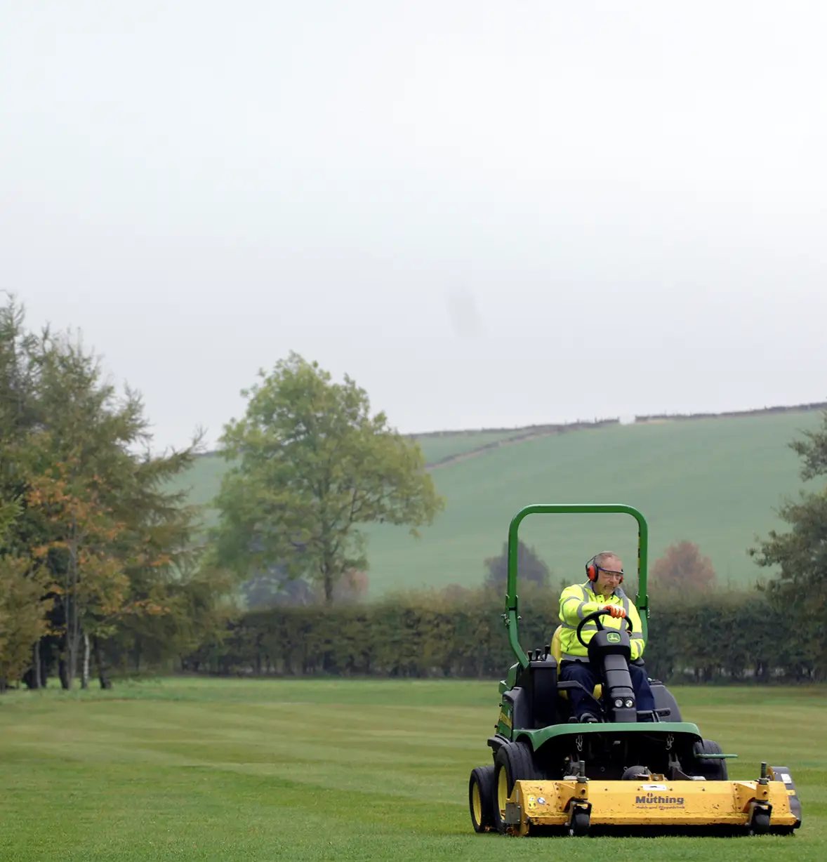grounds-maintenance-21
